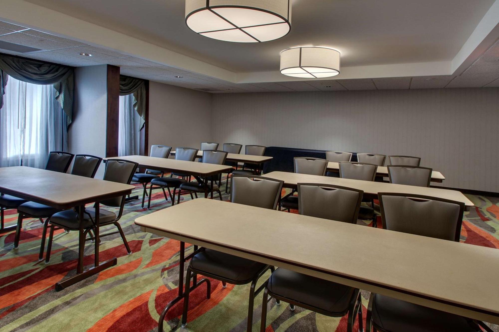 Drury Inn & Suites โบว์ลิงกรีน ภายนอก รูปภาพ