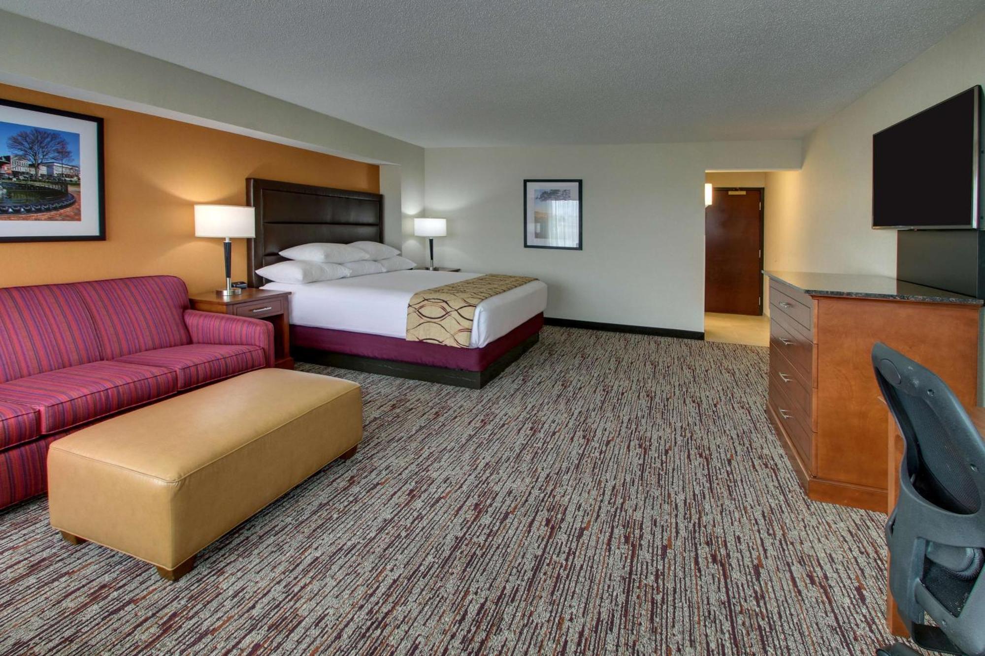 Drury Inn & Suites โบว์ลิงกรีน ภายนอก รูปภาพ