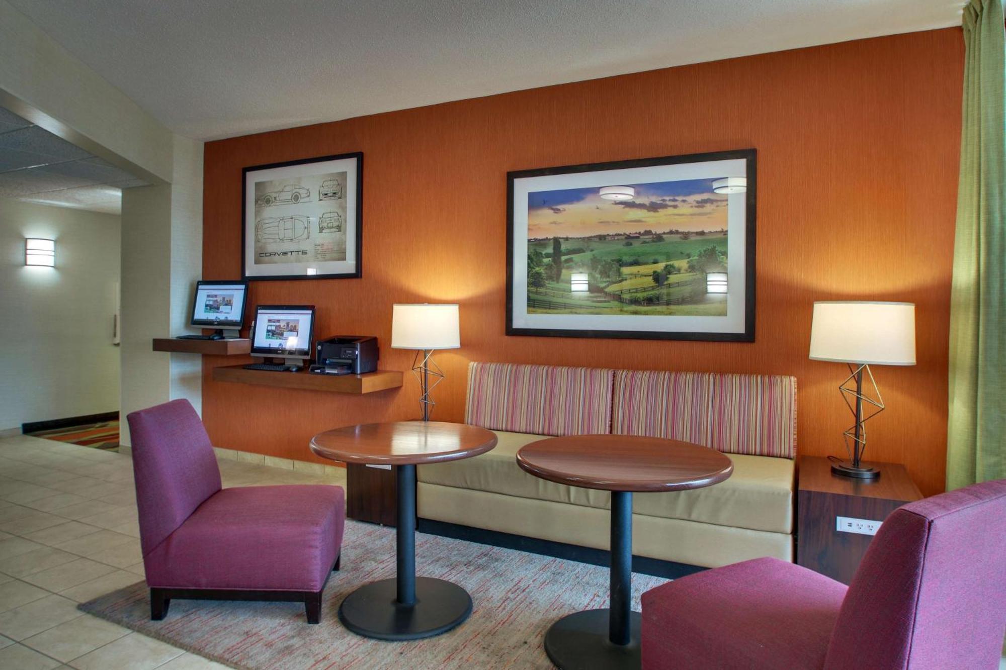 Drury Inn & Suites โบว์ลิงกรีน ภายนอก รูปภาพ