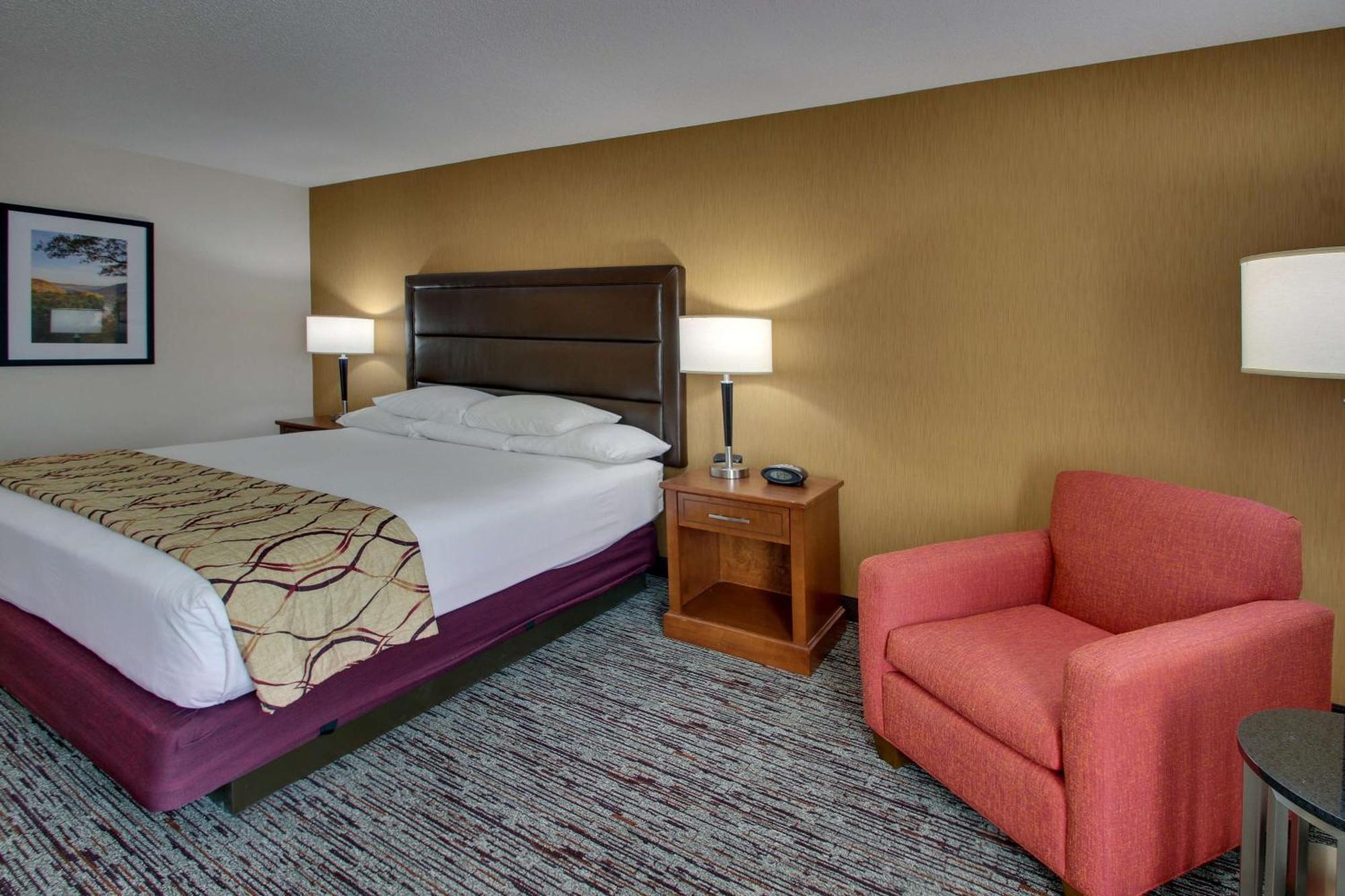 Drury Inn & Suites โบว์ลิงกรีน ภายนอก รูปภาพ
