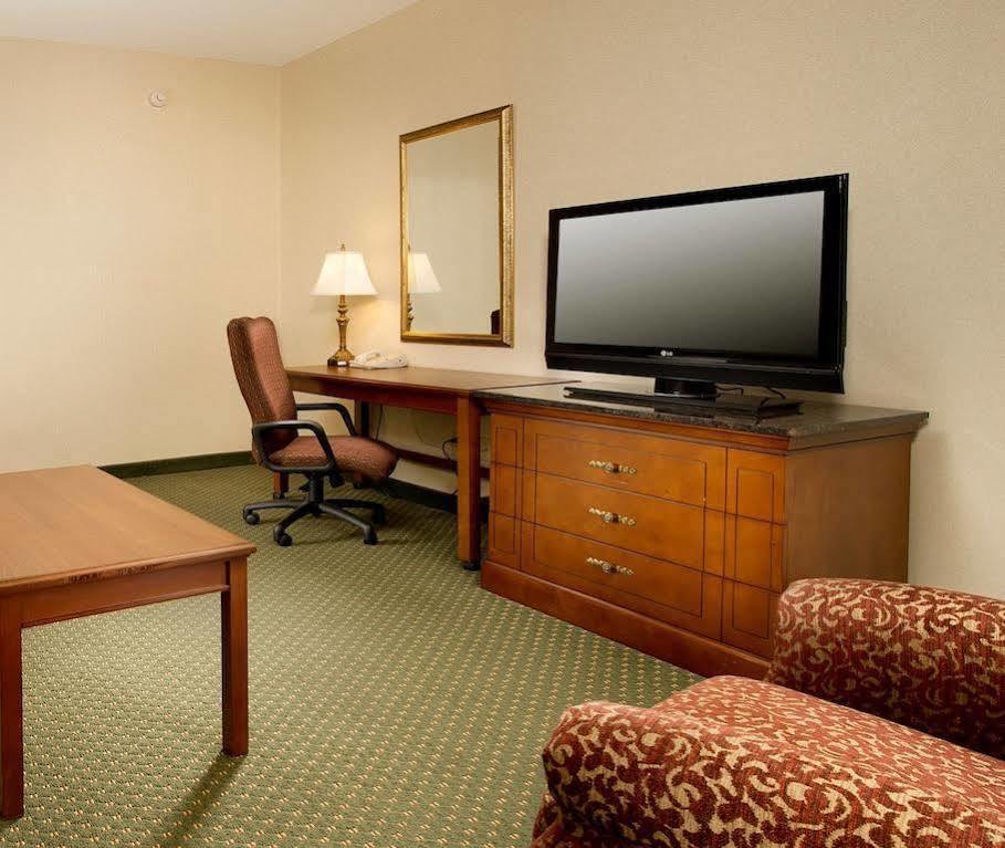 Drury Inn & Suites โบว์ลิงกรีน ภายนอก รูปภาพ